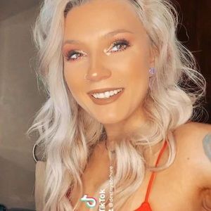 Meet your Posher, Destiny